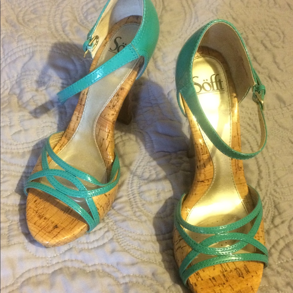 Teal heels